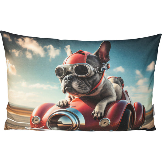 lustiges Dekokissen mit einer Bulldogge als Rennfahrer